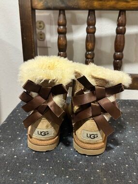 UGG Toddlers Mini Bailey Bow II